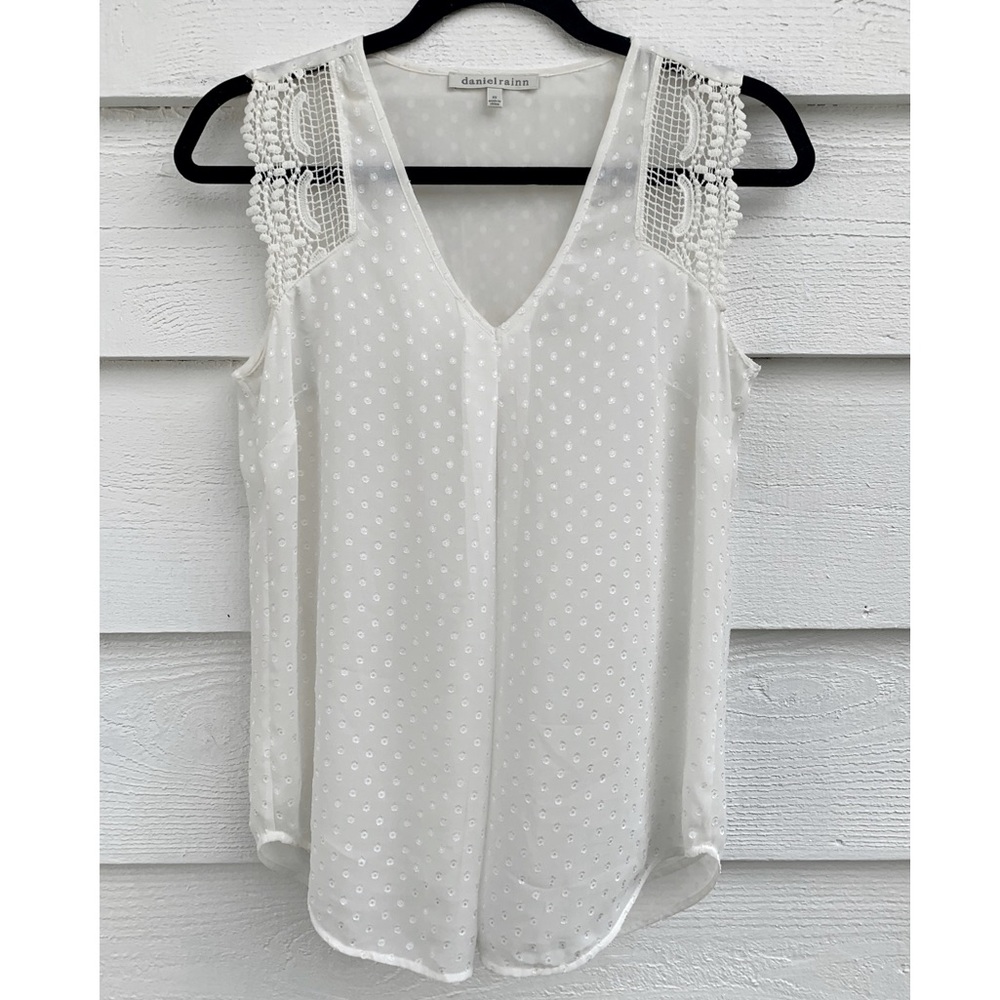 Daniel Rainn Top